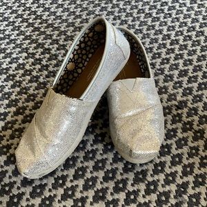 Tom Classic Canvas Silver Glitter Shoes